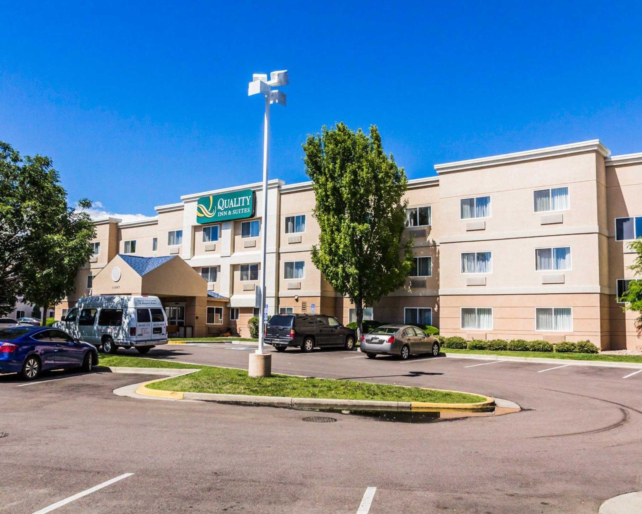 Hotel deals near denver co