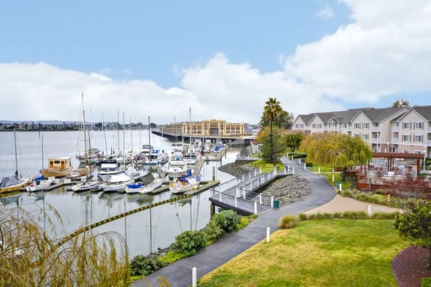 Images Homewood Suites by Hilton Oakland-Waterfront