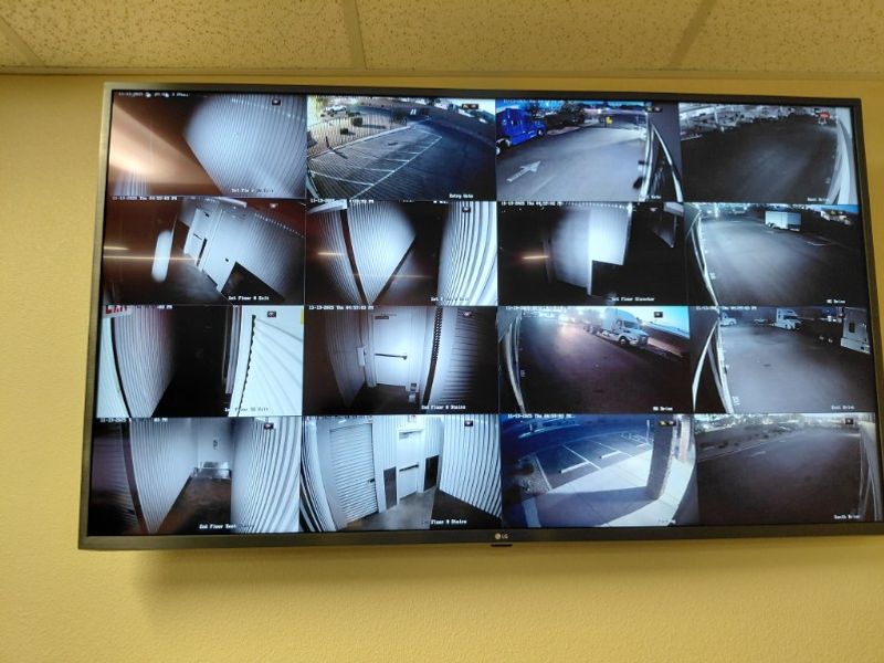 Images Extra Space Storage