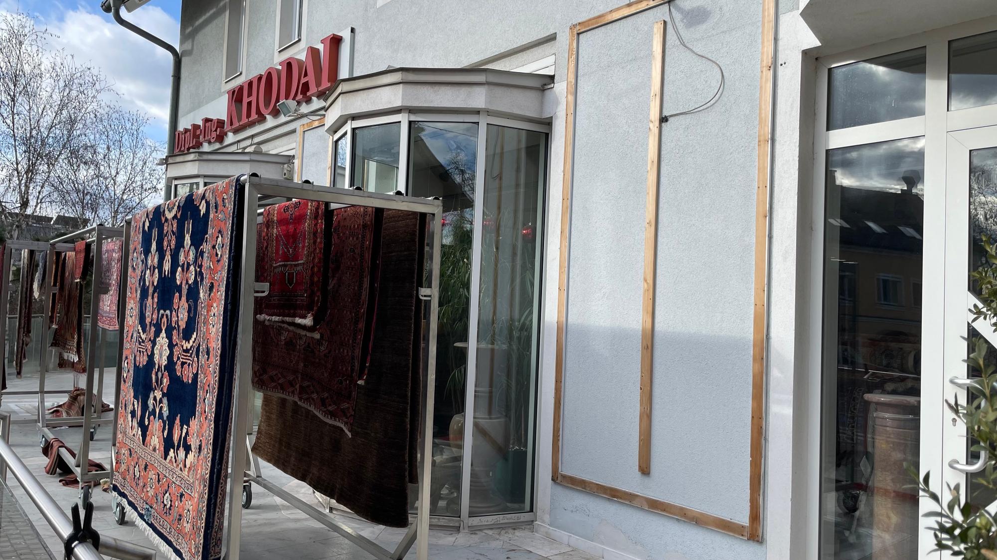 Bild 2 von Teppiche Dipl. Ing. Khodai GmbH - Teppichreinigung