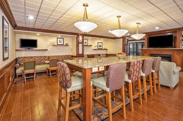Images Hampton Inn Detroit/Belleville-Airport Area