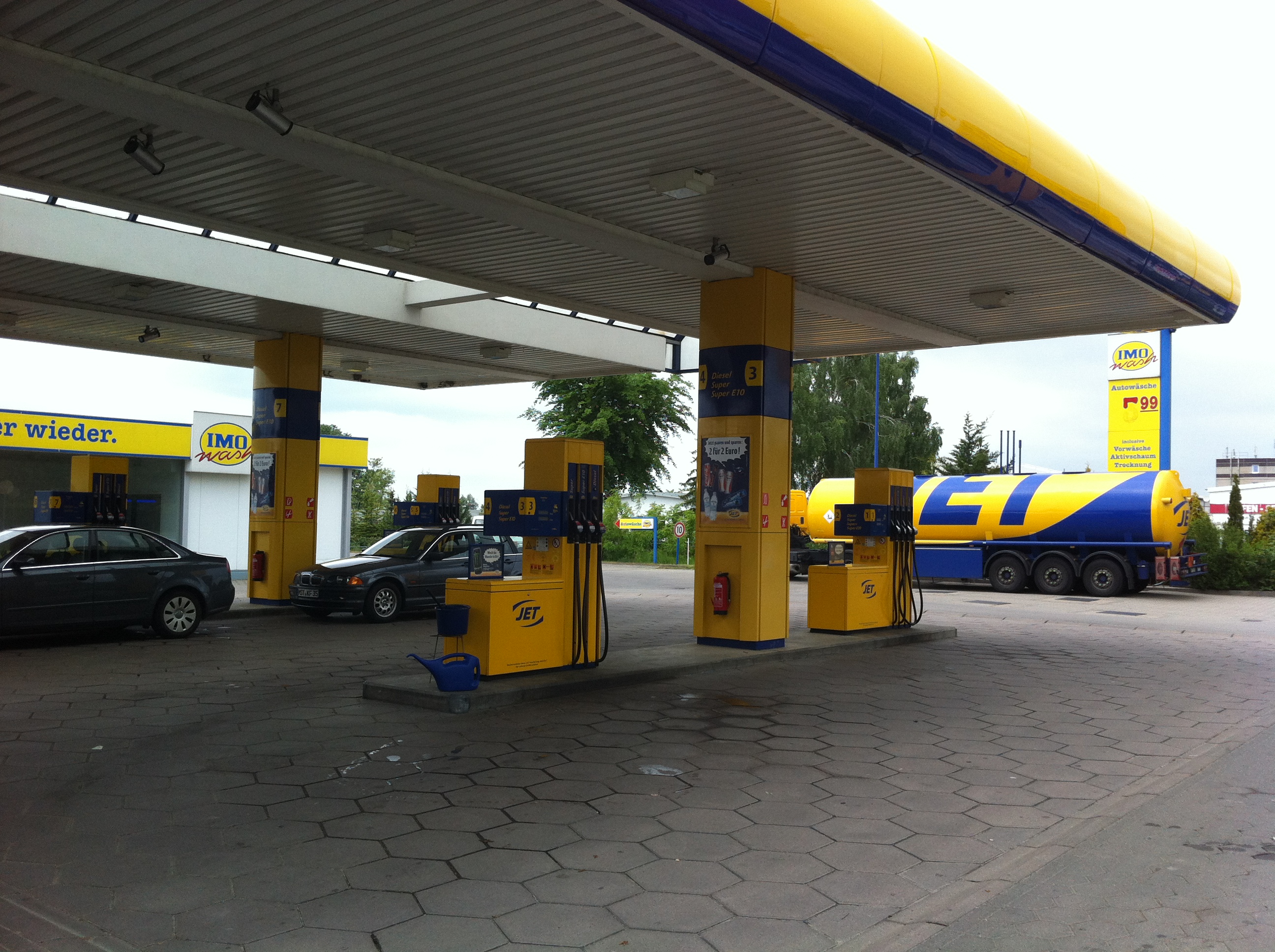 IMO Car Wash - CLOSED, Demminer Str. 58 in Neubrandenburg