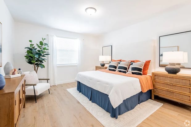 Images Crocker Village – Single Family Homes