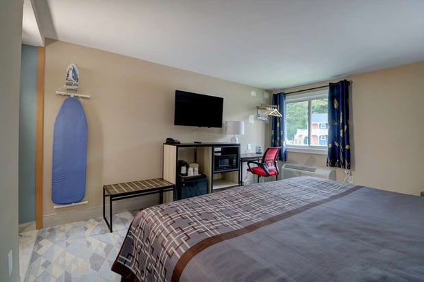 Images Yankee Clipper Inn, SureStay Collection by Best Western