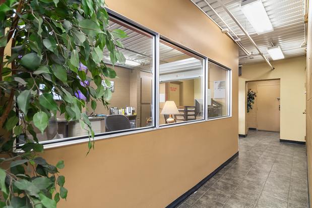Images Belltown Self Storage
