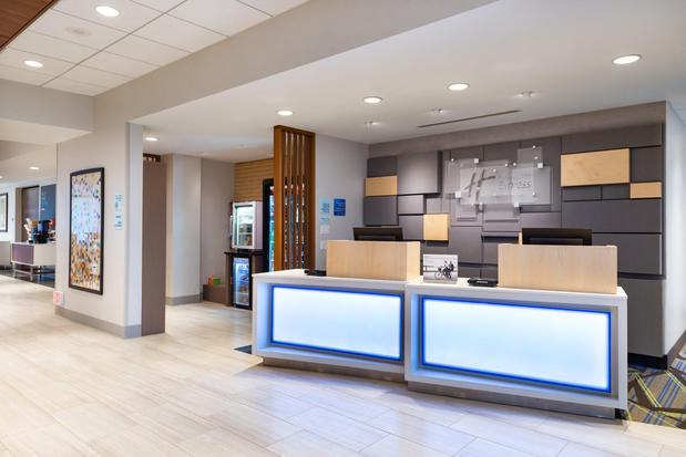 Images Holiday Inn Express & Suites Romeoville - Joliet North by IHG