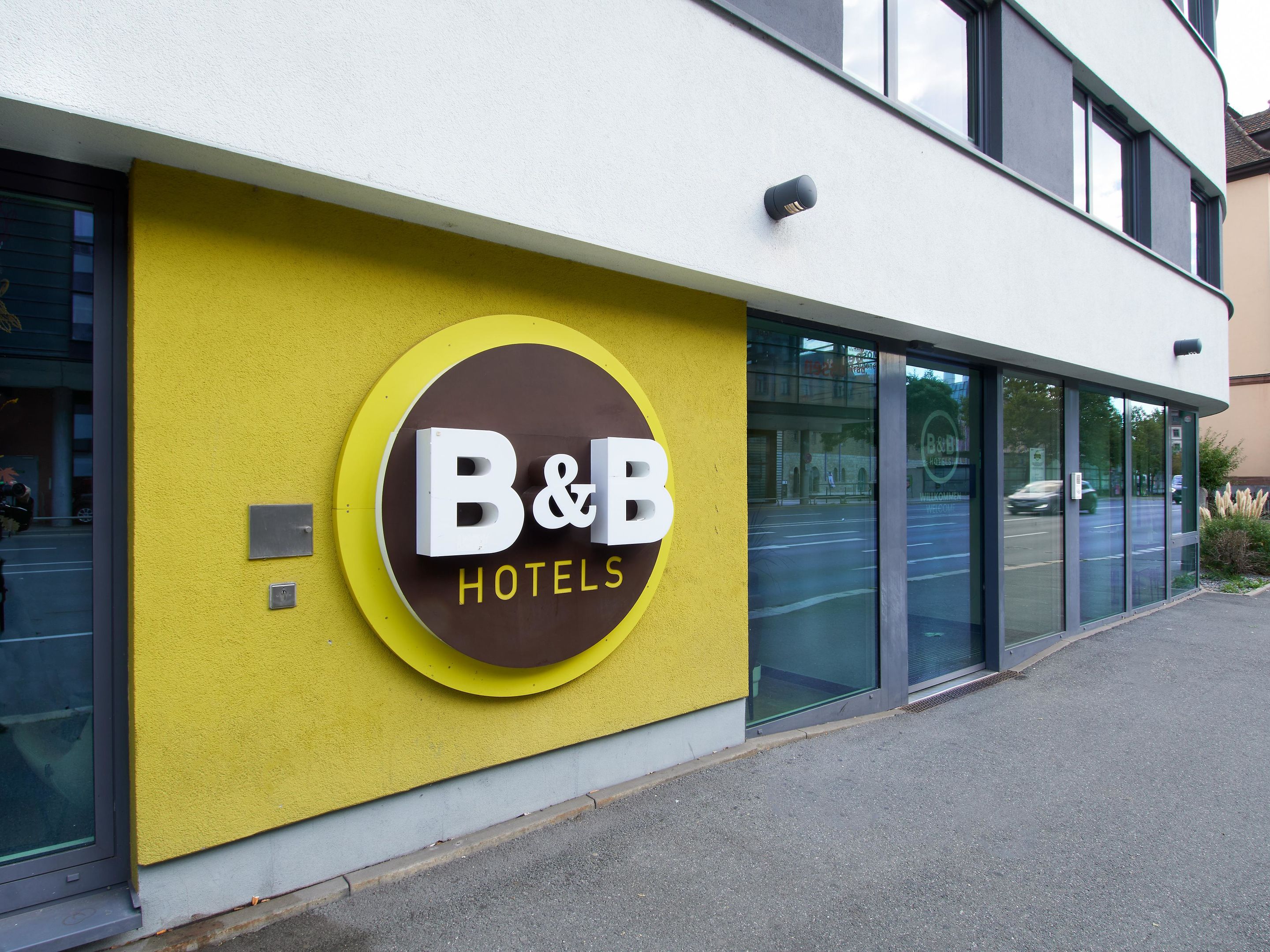 Kundenbild groß 2 B&B HOTEL Würzburg