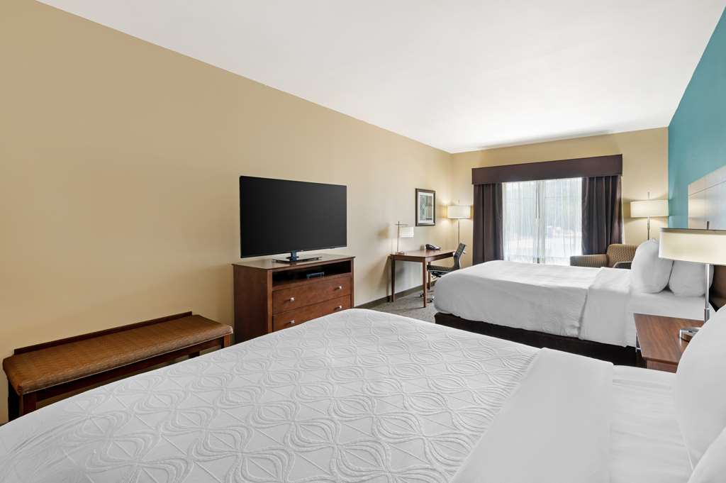 2 Queen Room