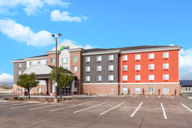 Images Holiday Inn Express Kearney by IHG