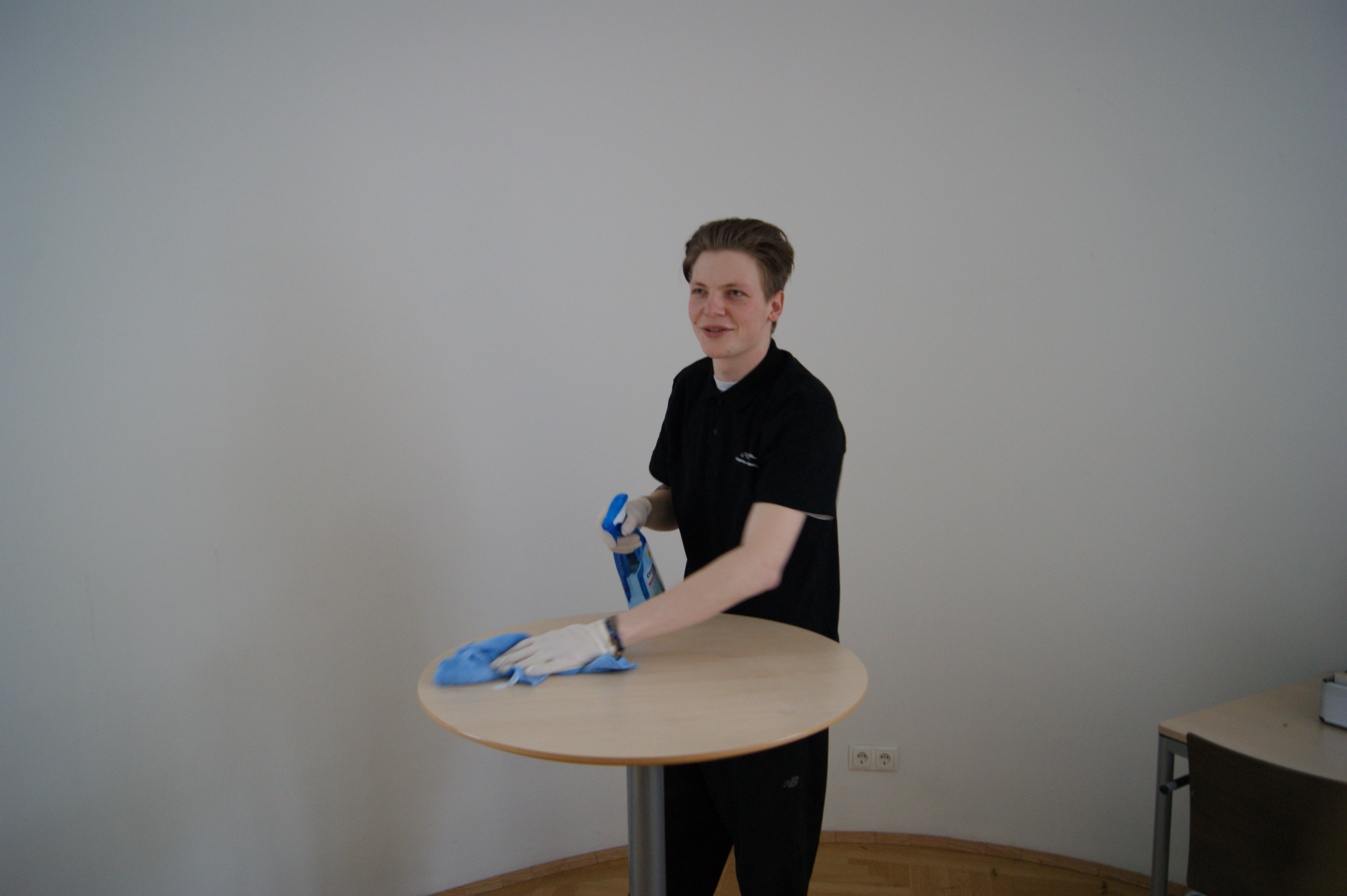 E.Reinigung Kollmayer, Tannenrainstrasse 15 in Wetzikon ZH