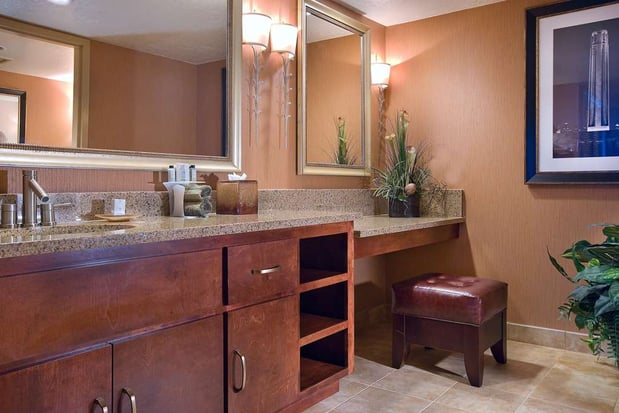 Images Embassy Suites by Hilton Kansas City International Airport
