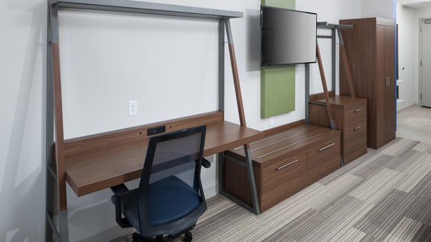 Images Holiday Inn Express & Suites Orlando at Seaworld by IHG