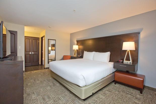 Images Staybridge Suites Austin South Interstate Hwy 35 by IHG