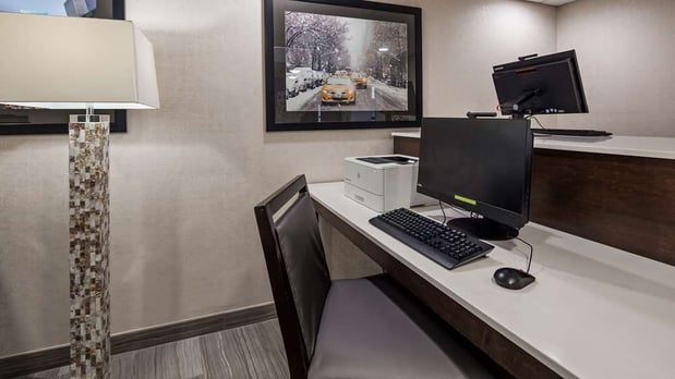 Images Best Western Paramus Hotel & Suites
