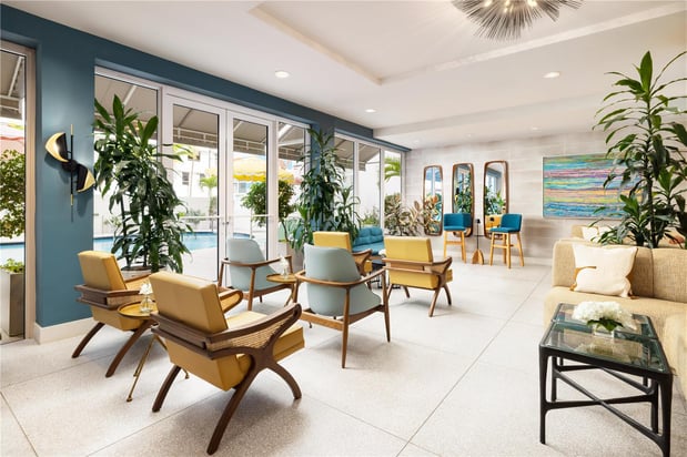 Images Hotel Continental Miami Beach, Tapestry Collection by Hilton