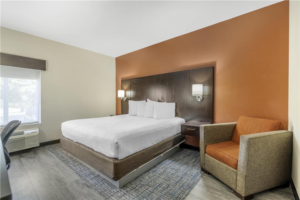 King suite with whirlpool