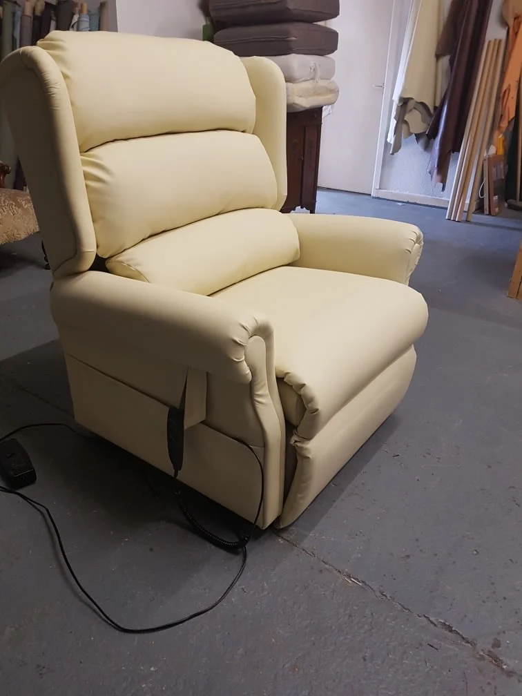 Images T.MC Upholstery
