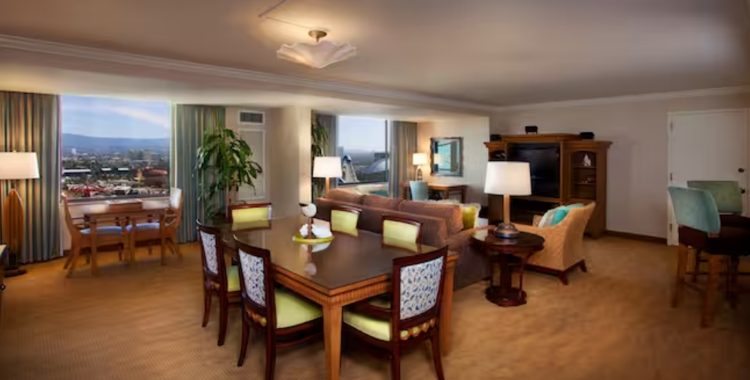 Disney's Paradise Pier Hotel Malibu Suite 1-2 Bedrooms