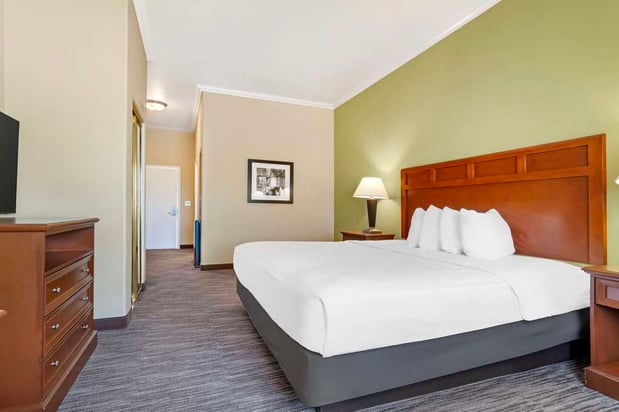 Images Best Western Hebbronville Inn