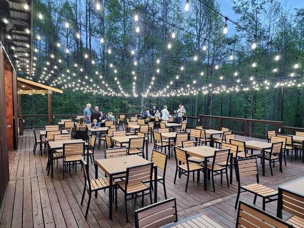 Images Toad's BARn & Grill