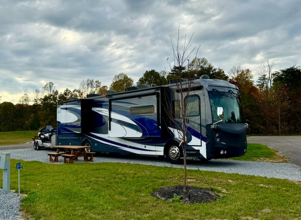 Images Bourbon Springs RV Resort