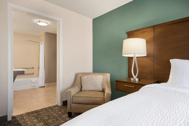 Images Staybridge Suites Oklahoma City-Quail Springs by IHG