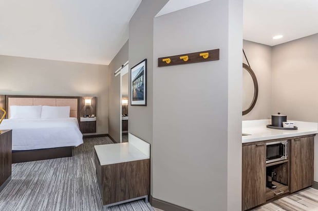 Images Hampton Inn & Suites Kittery-Portsmouth