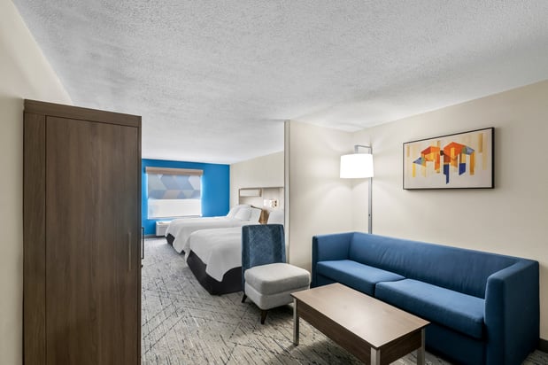 Images Holiday Inn Express & Suites Council Bluffs - Conv Ctr Area by IHG