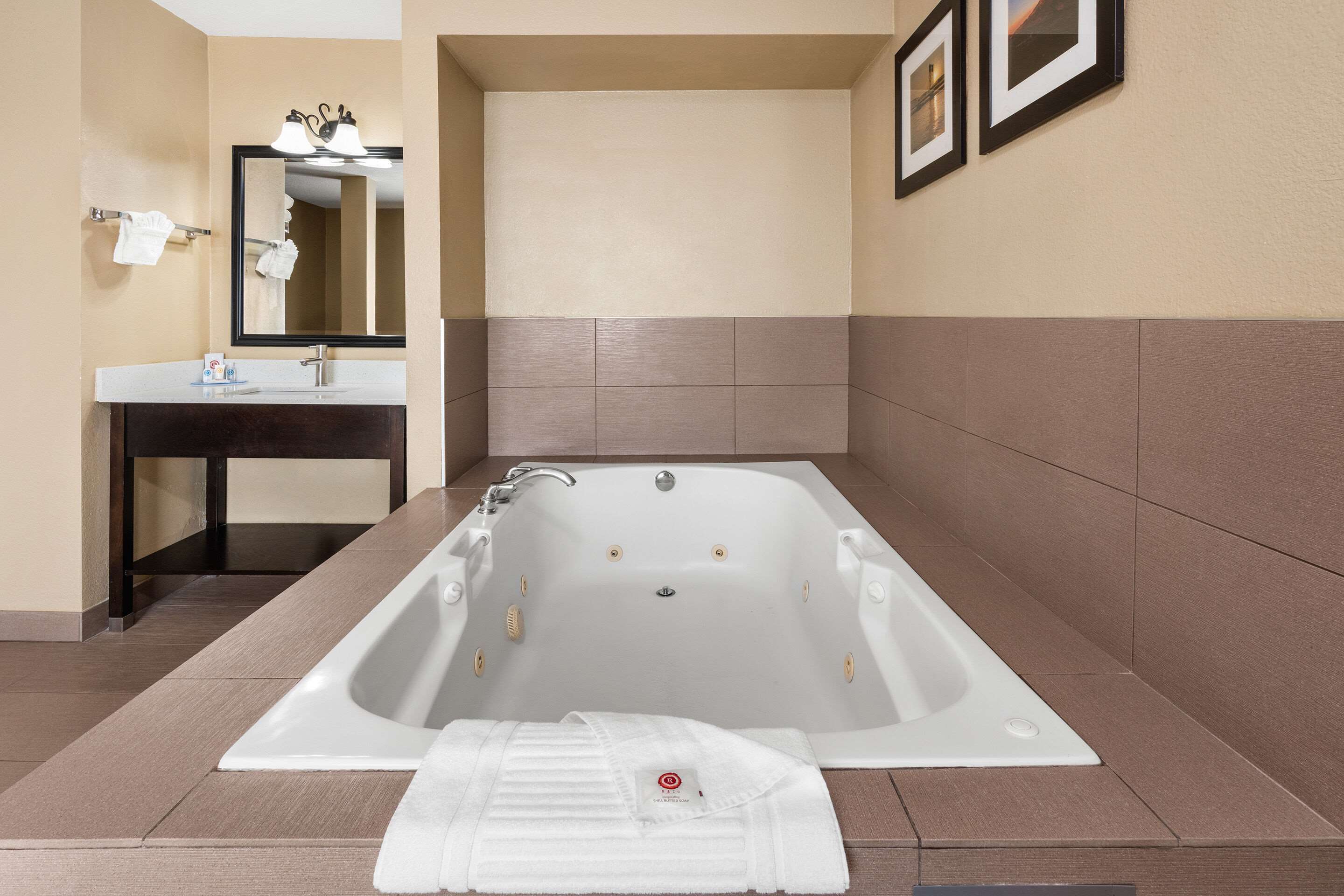 King suite with whirlpool bathtub