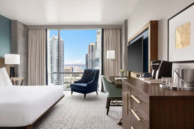 Images Carte Hotel San Diego Downtown, Curio Collection by Hilton