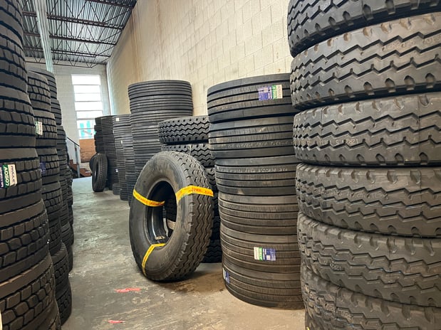 Images CB Truck Tire Service Inc