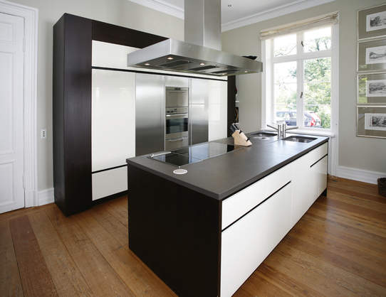 woodendesign feine möbel - Jan Korf, Billwerder Billdeich 56 in Hamburg