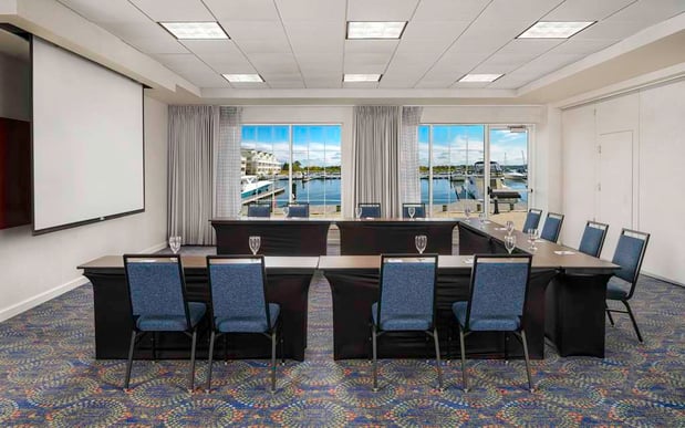Images Hilton Garden Inn Kent Island Marina