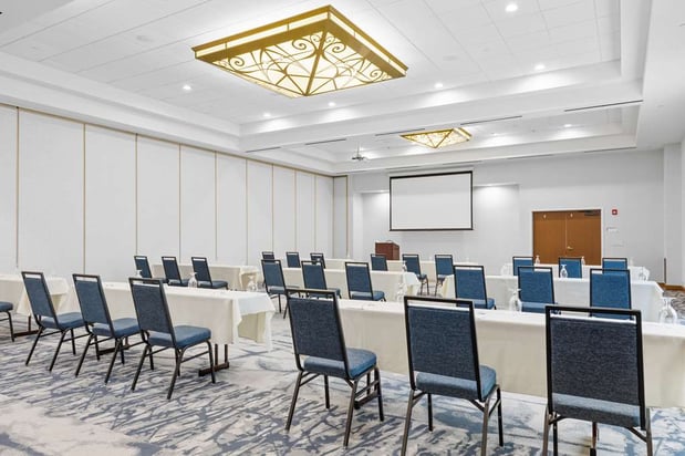 Images Hilton Garden Inn Auburn