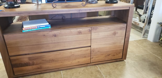 Images J and B Furniture Consignments