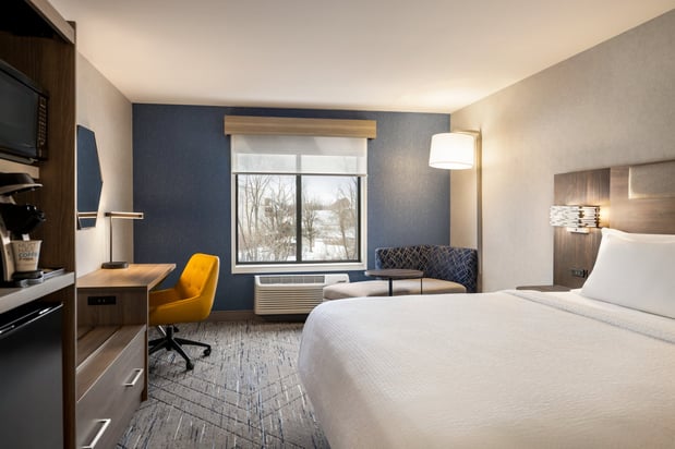 Images Holiday Inn Express Syracuse Airport by IHG