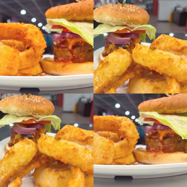 Images Johnnie's Charcoal Broiler