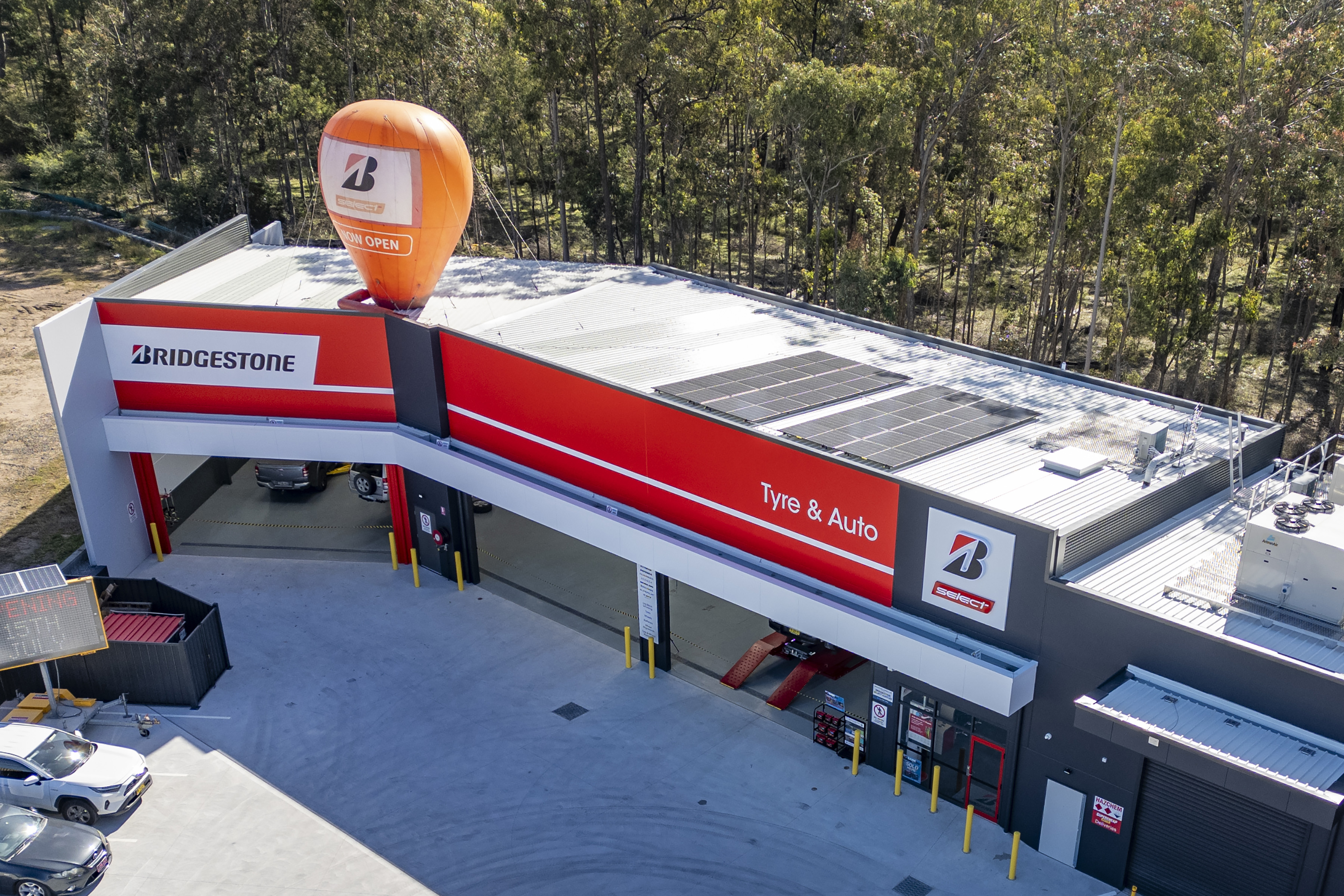 Images Bridgestone Select Tyre & Auto Huntlee