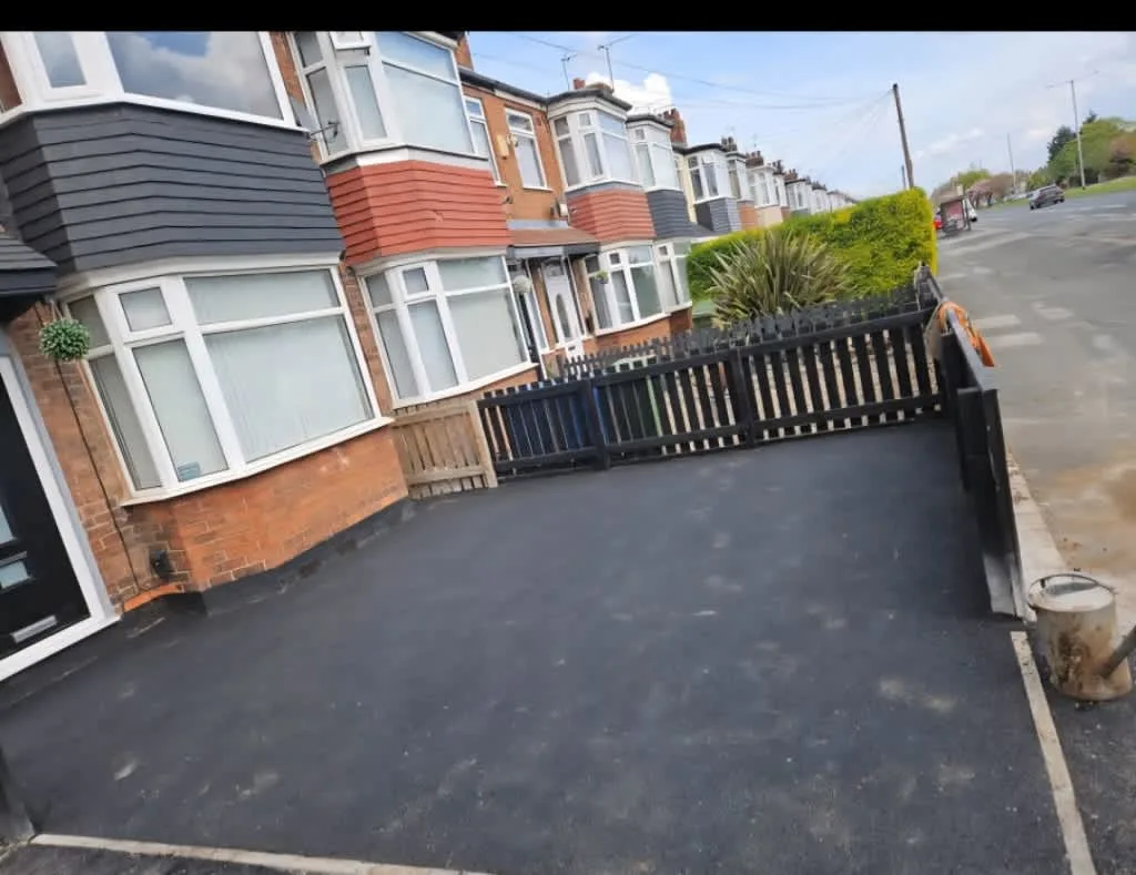 Images DH Landscaping & Building SVCS