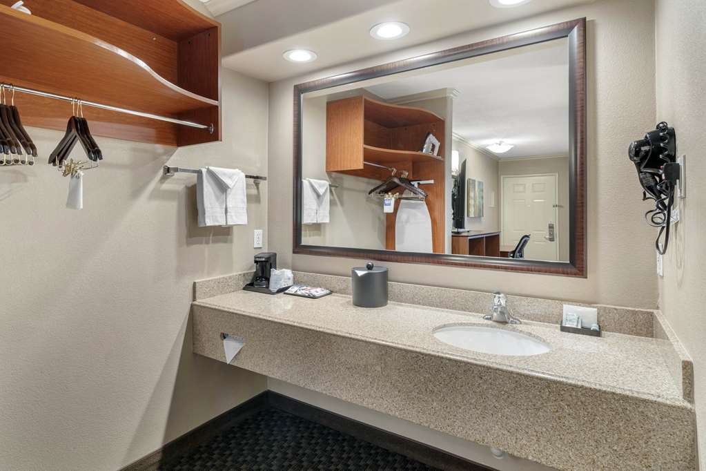 King Bathroom
