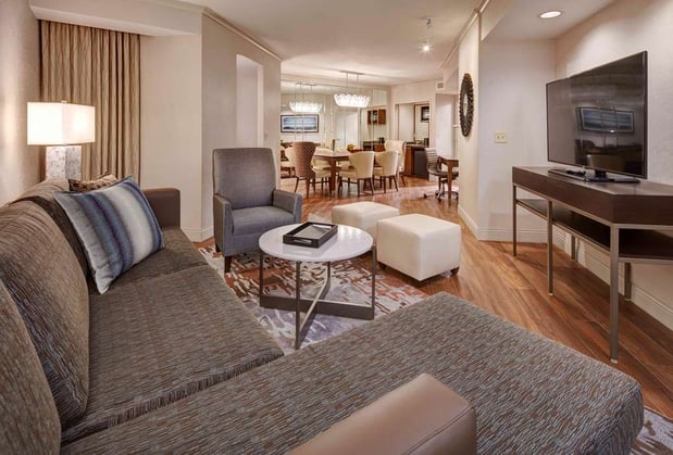Images Embassy Suites by Hilton San Diego La Jolla