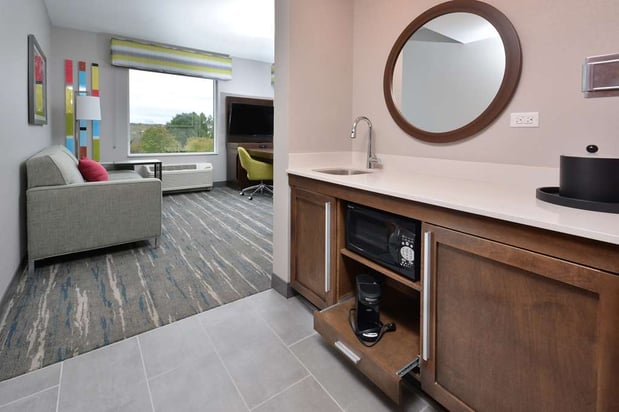 Images Hampton Inn & Suites by Hilton Charlotte North I 485
