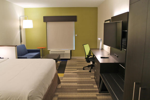 Images Holiday Inn Express & Suites St. Louis South - I-55 by IHG