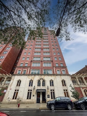 Images Park Heights by the Lake Apartments