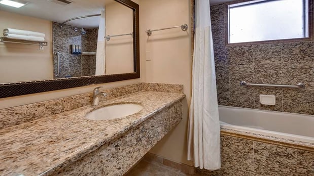 Images Best Western Plus Arroyo Roble Hotel & Creekside Villas