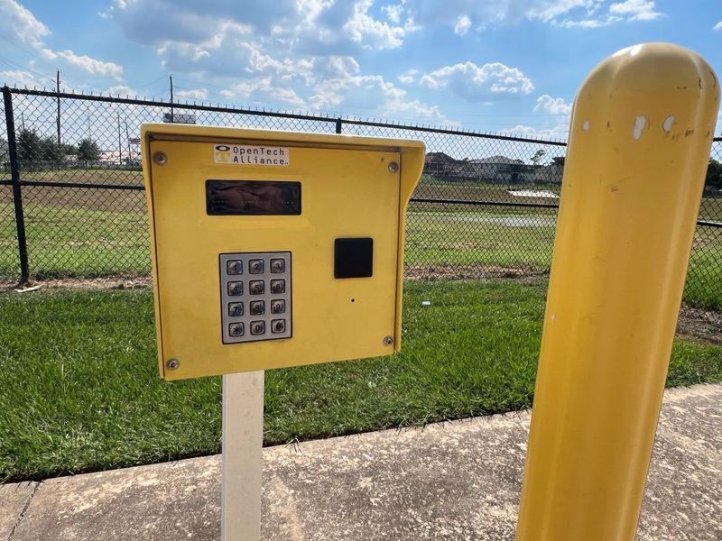 Images Extra Space Storage