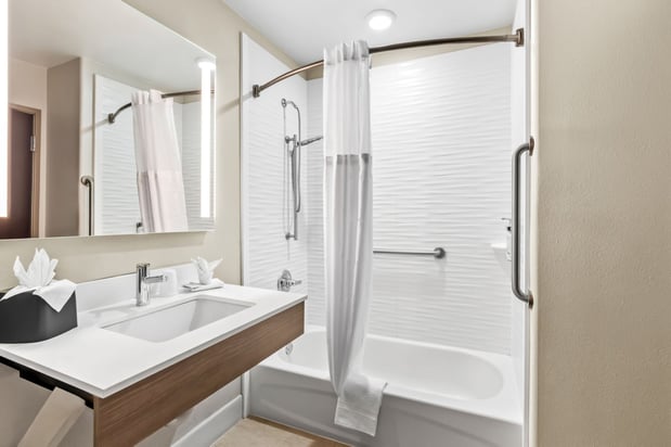 Images Holiday Inn Express & Suites Pauls Valley by IHG