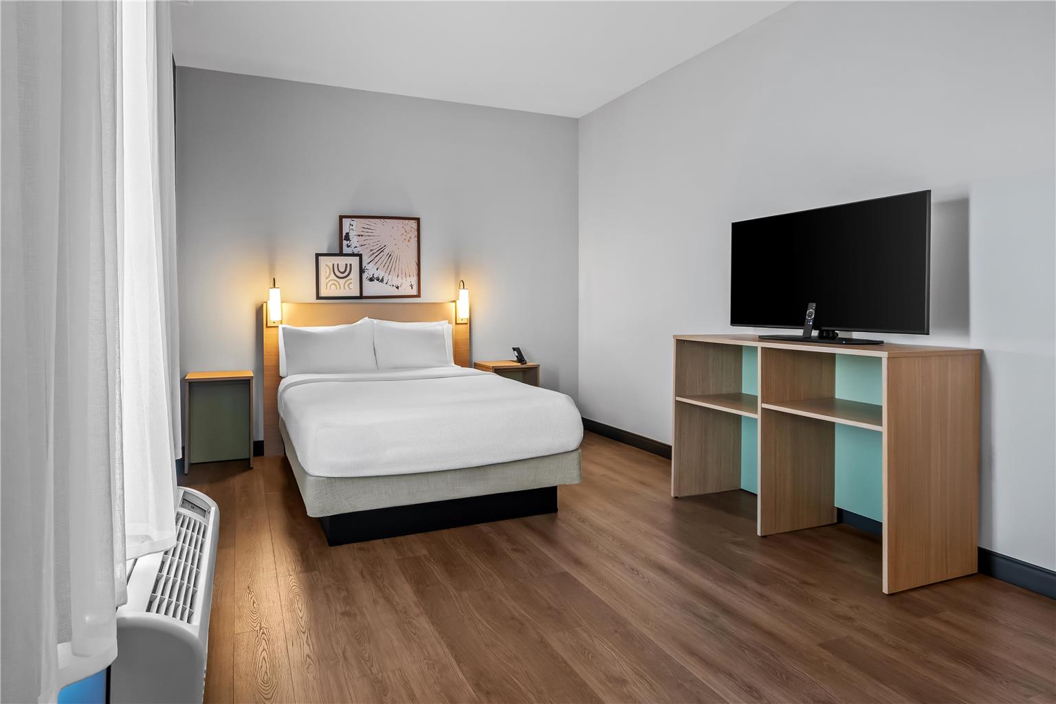 Guest room