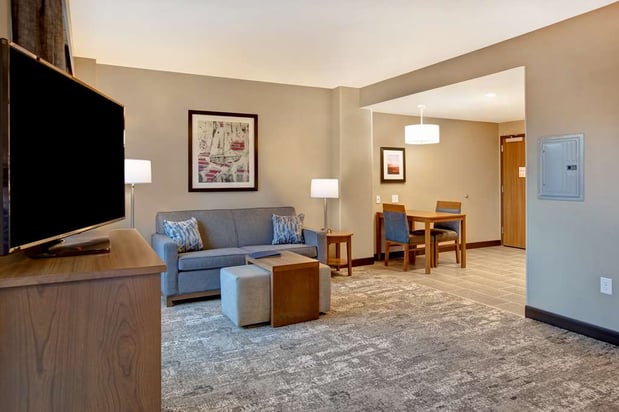 Images Homewood Suites by Hilton Summerville