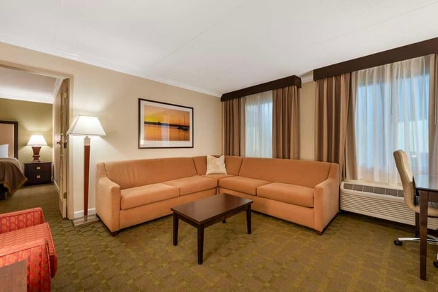 Images Best Western Plus White Bear Country Inn